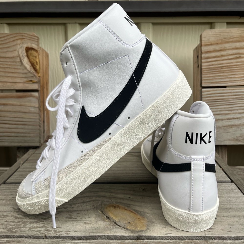 Nike White and Black High-Tops
